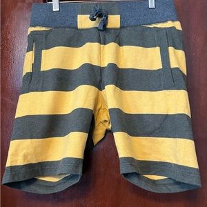 Men’s Onassis 100% Cotton Olive/Gold Stripe Jersey Shorts front/back pockets